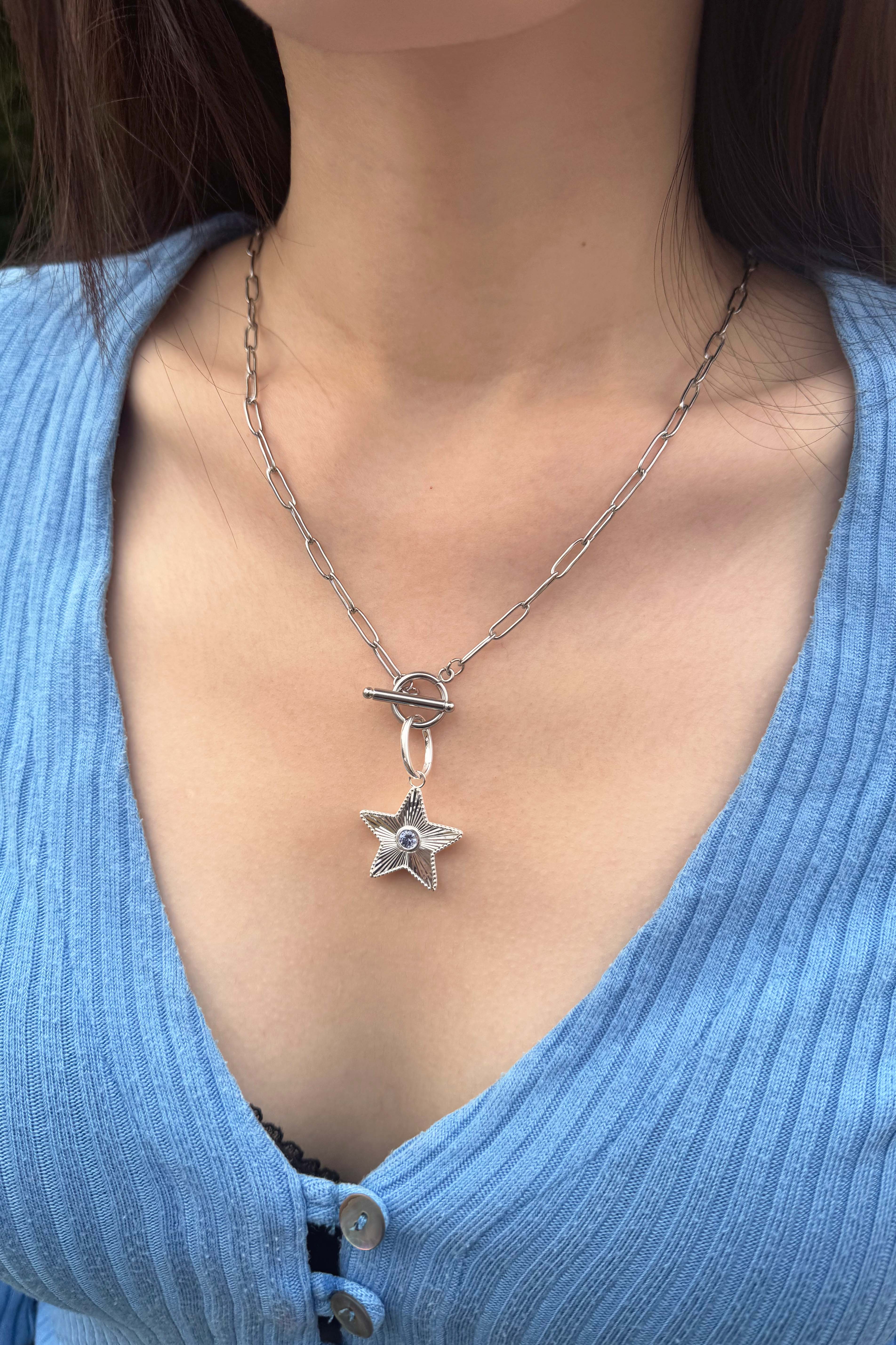 The Star Pendant – Jovelle
